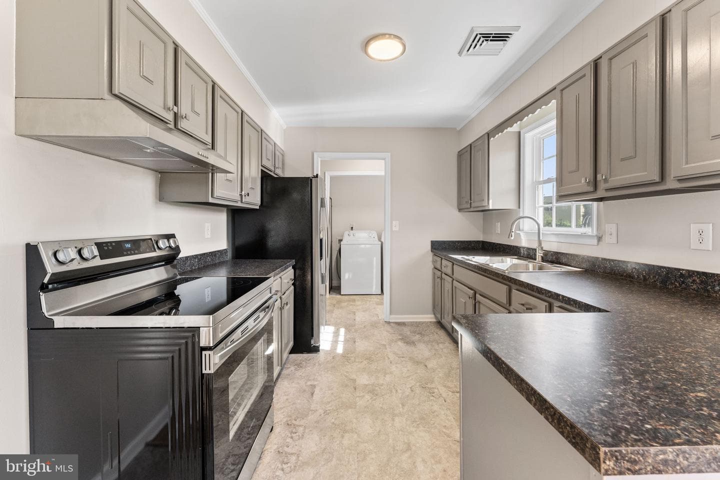 166 Rouzie Drive photo 8