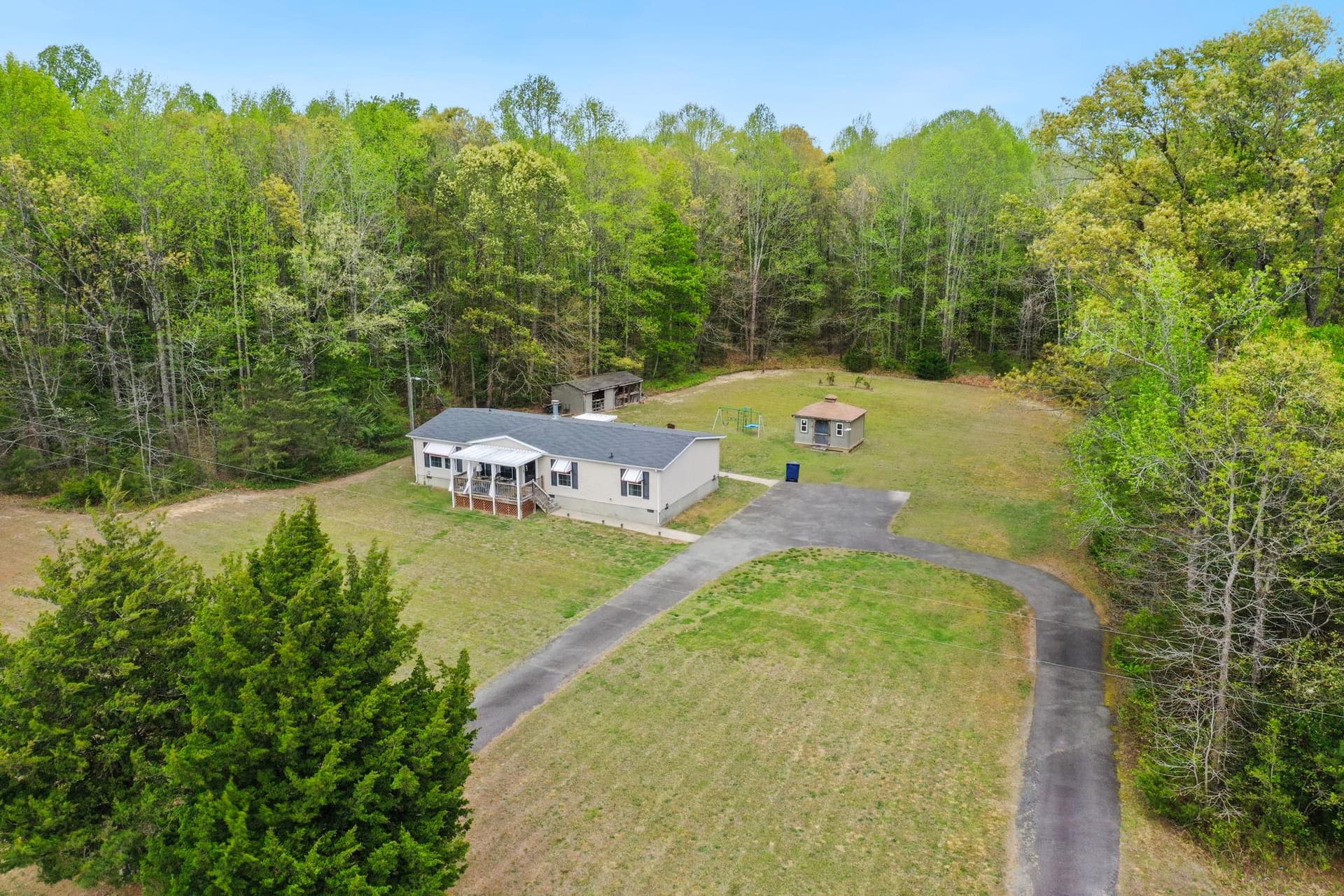 986 Lewis Level Road photo 5
