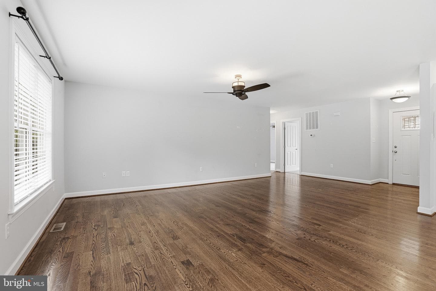 555 Clements Dr photo 15