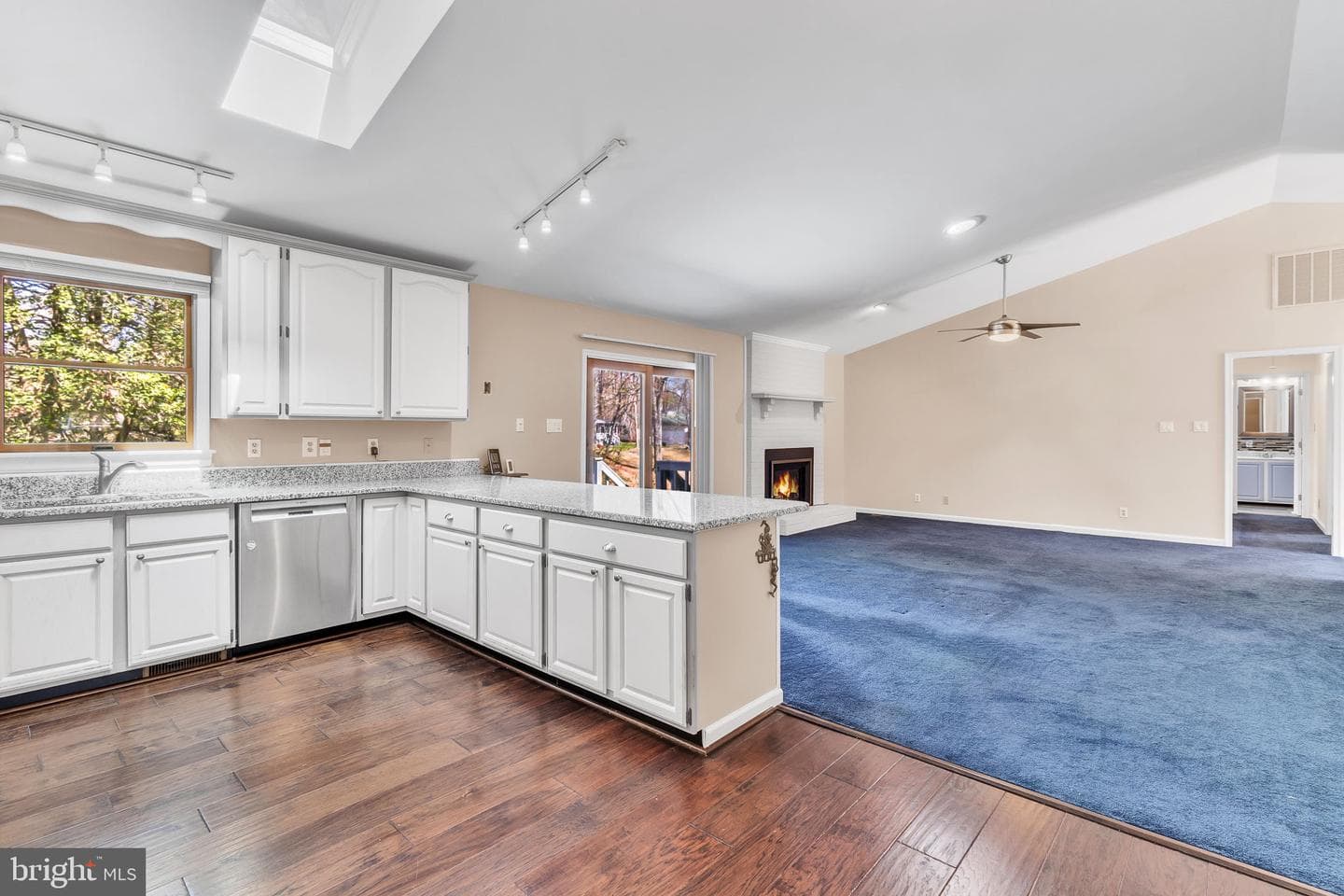 1120 Dillard Street photo 13