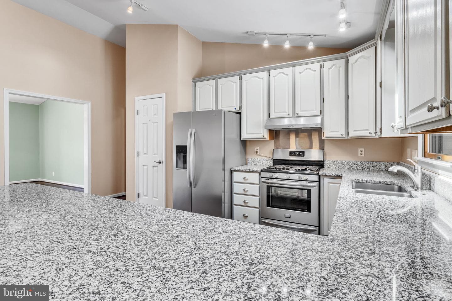 1120 Dillard Street photo 16