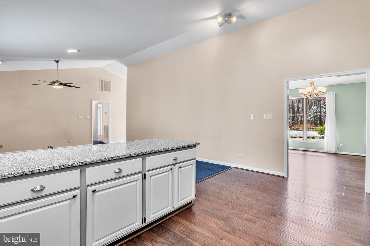 1120 Dillard Street photo 17