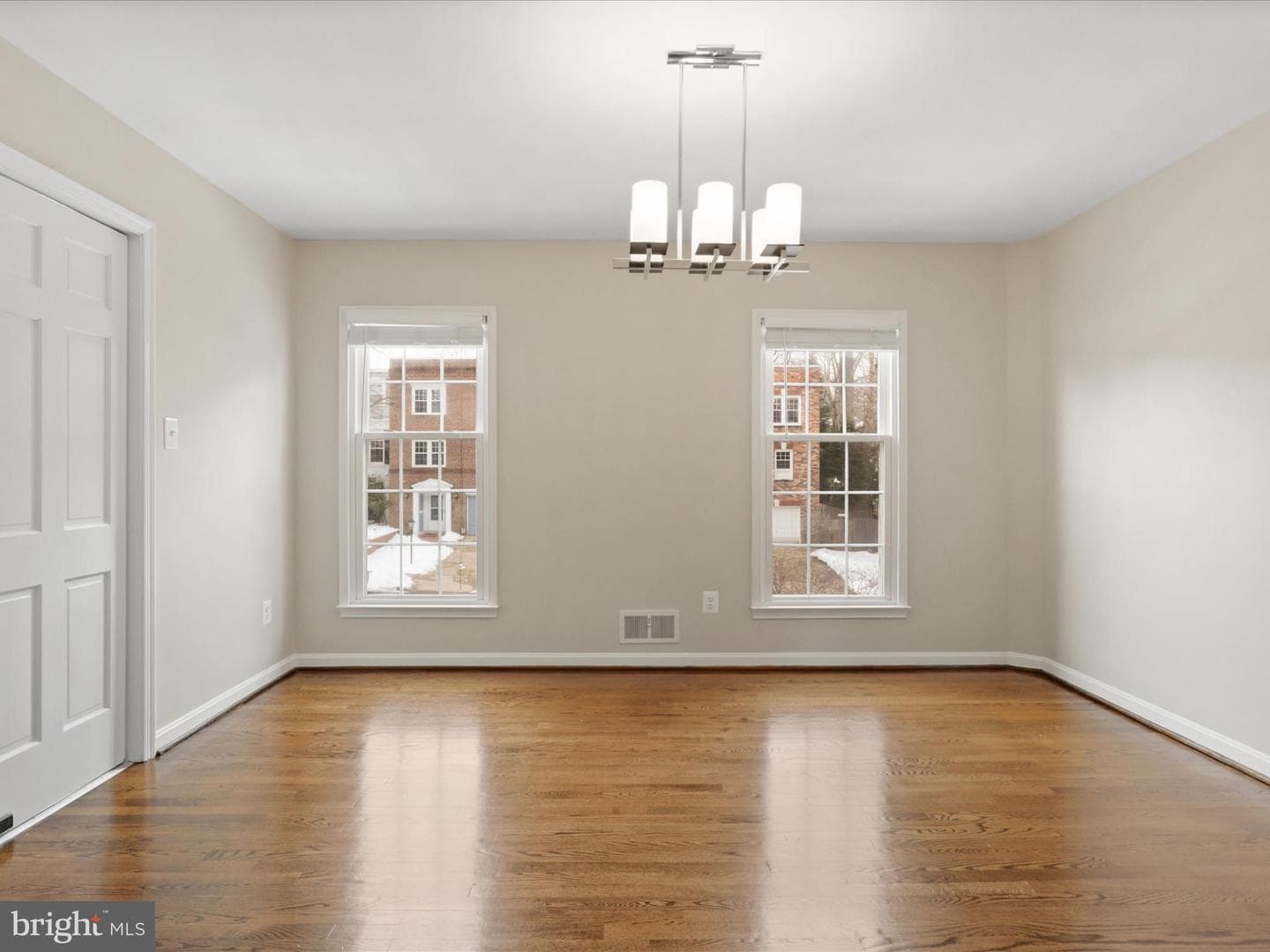 216 James Thurber Court photo 19