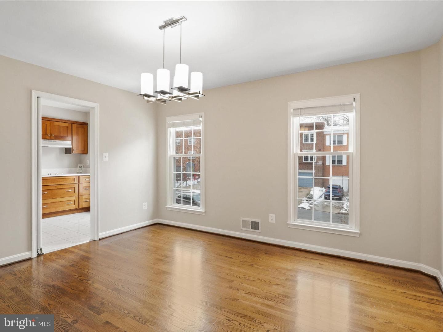 216 James Thurber Court photo 20
