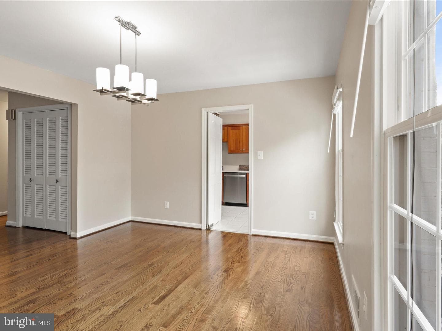 216 James Thurber Court photo 21