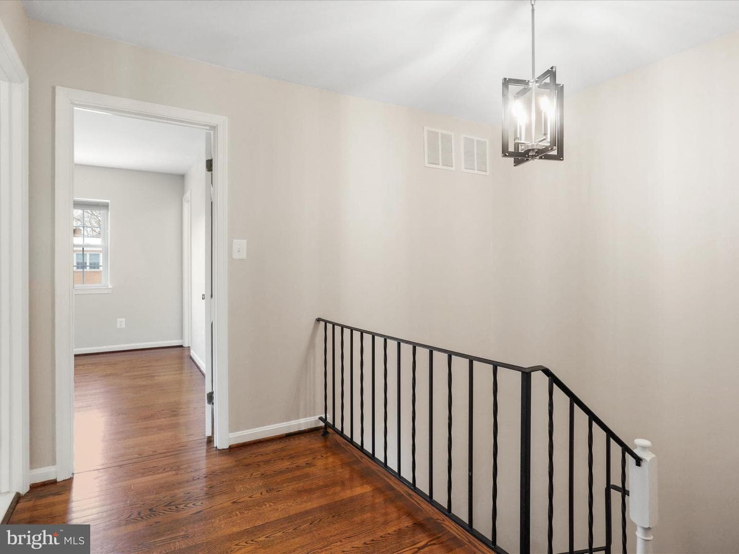 216 James Thurber Court photo 28