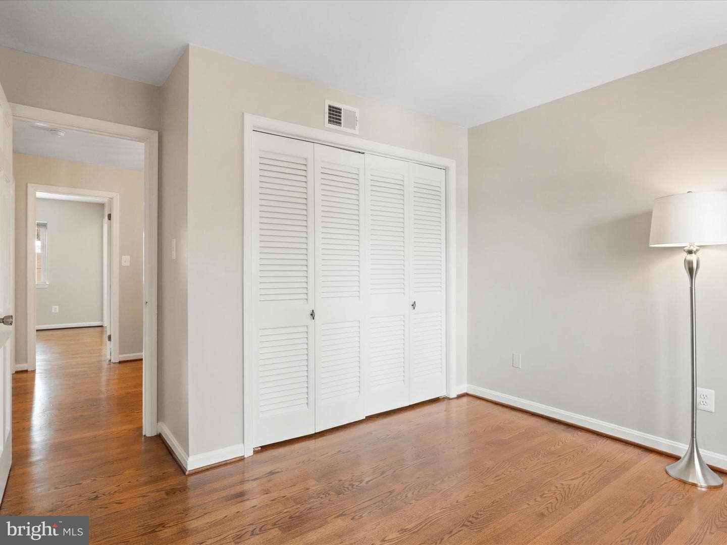 216 James Thurber Court photo 37