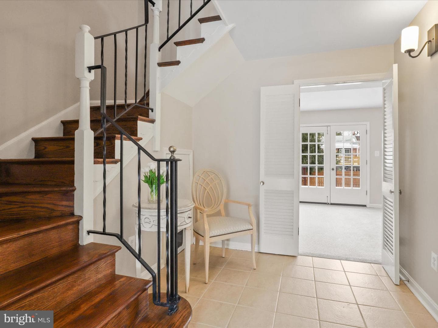 216 James Thurber Court photo 6
