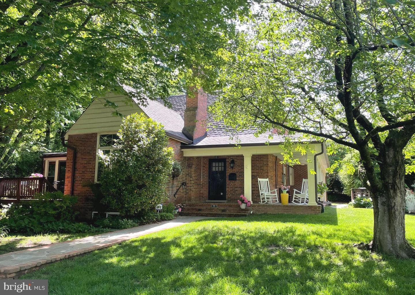 201 Cleave Drive photo 2
