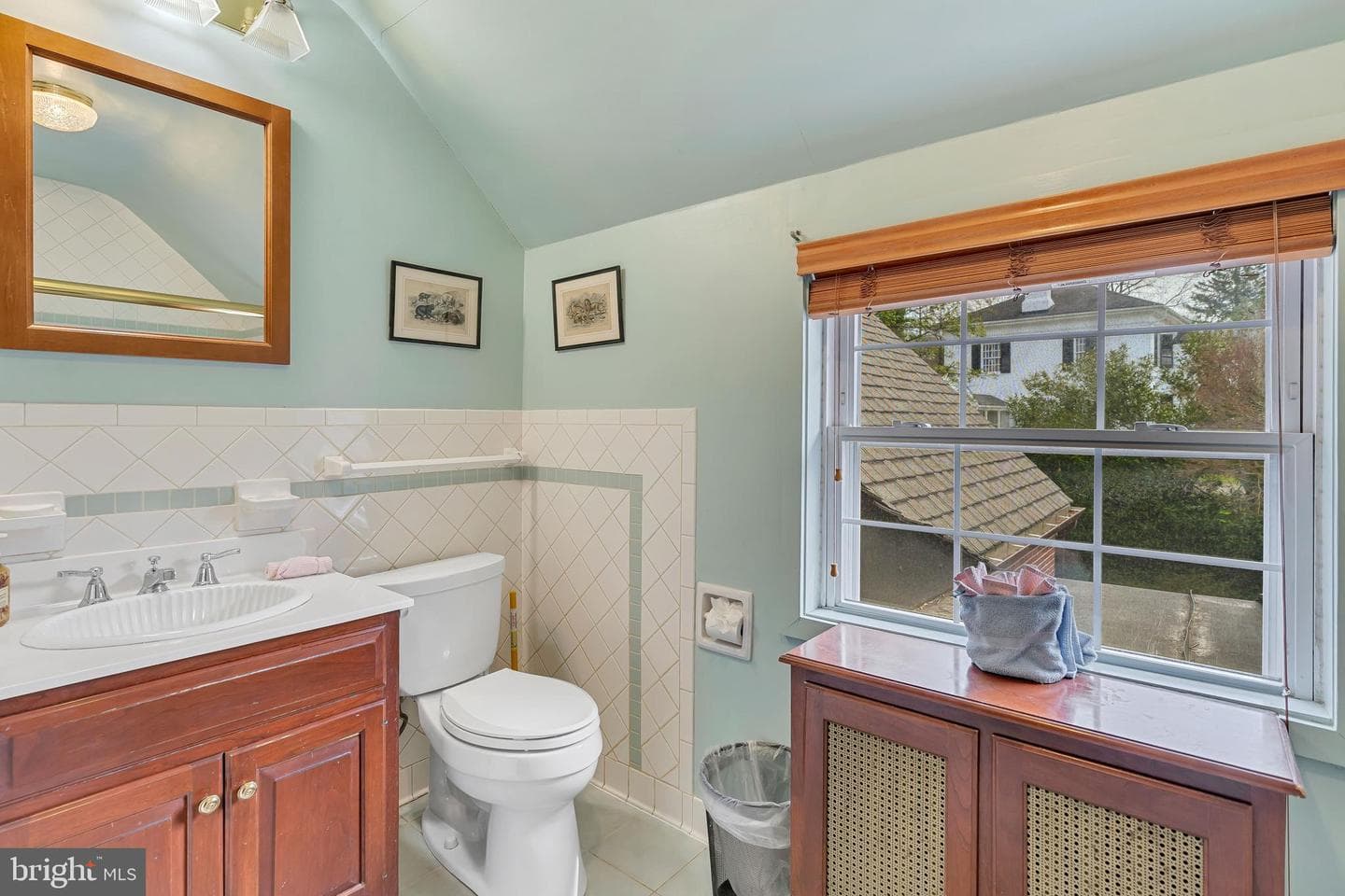 201 Cleave Drive photo 32
