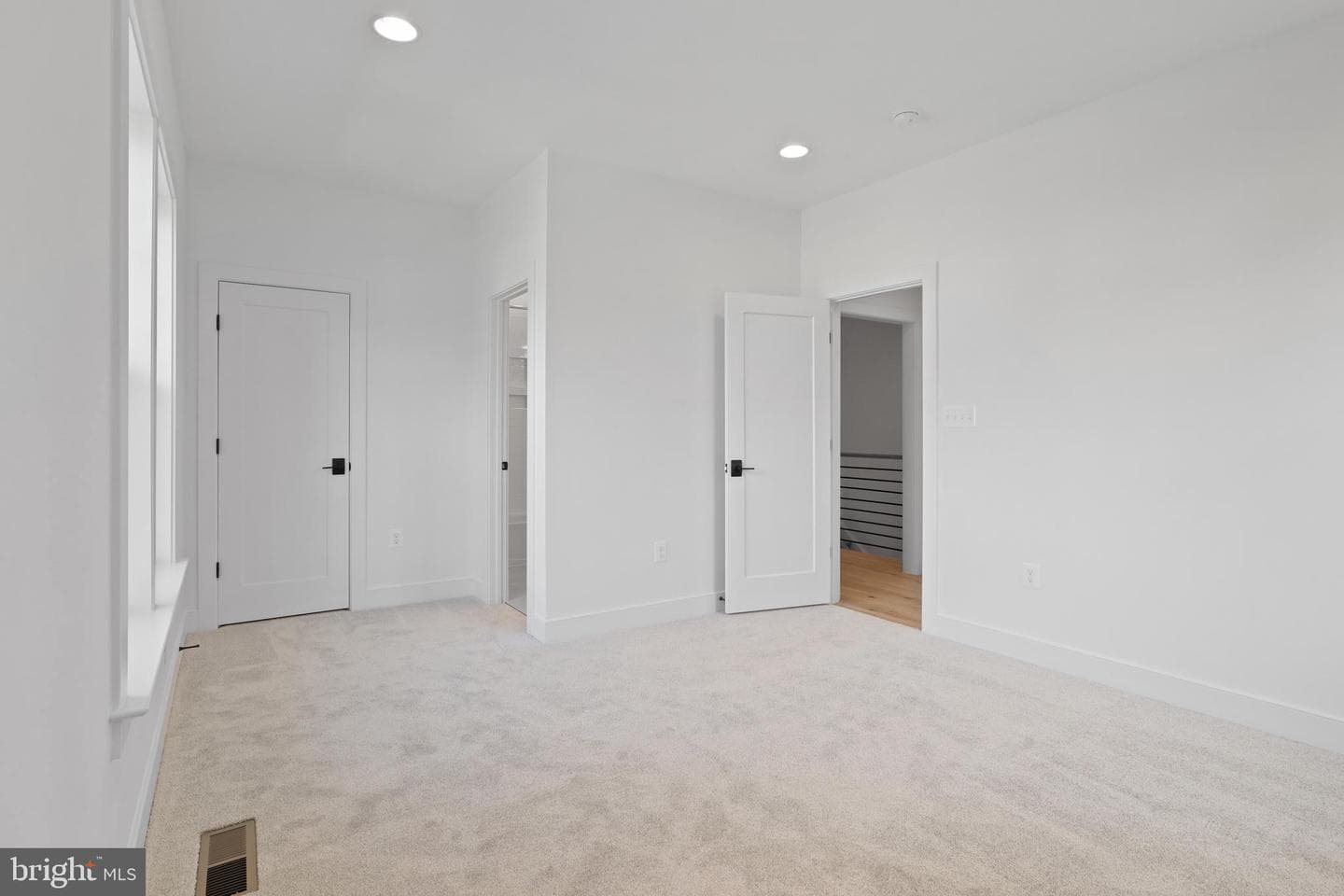 1000 N Sycamore Street photo 30