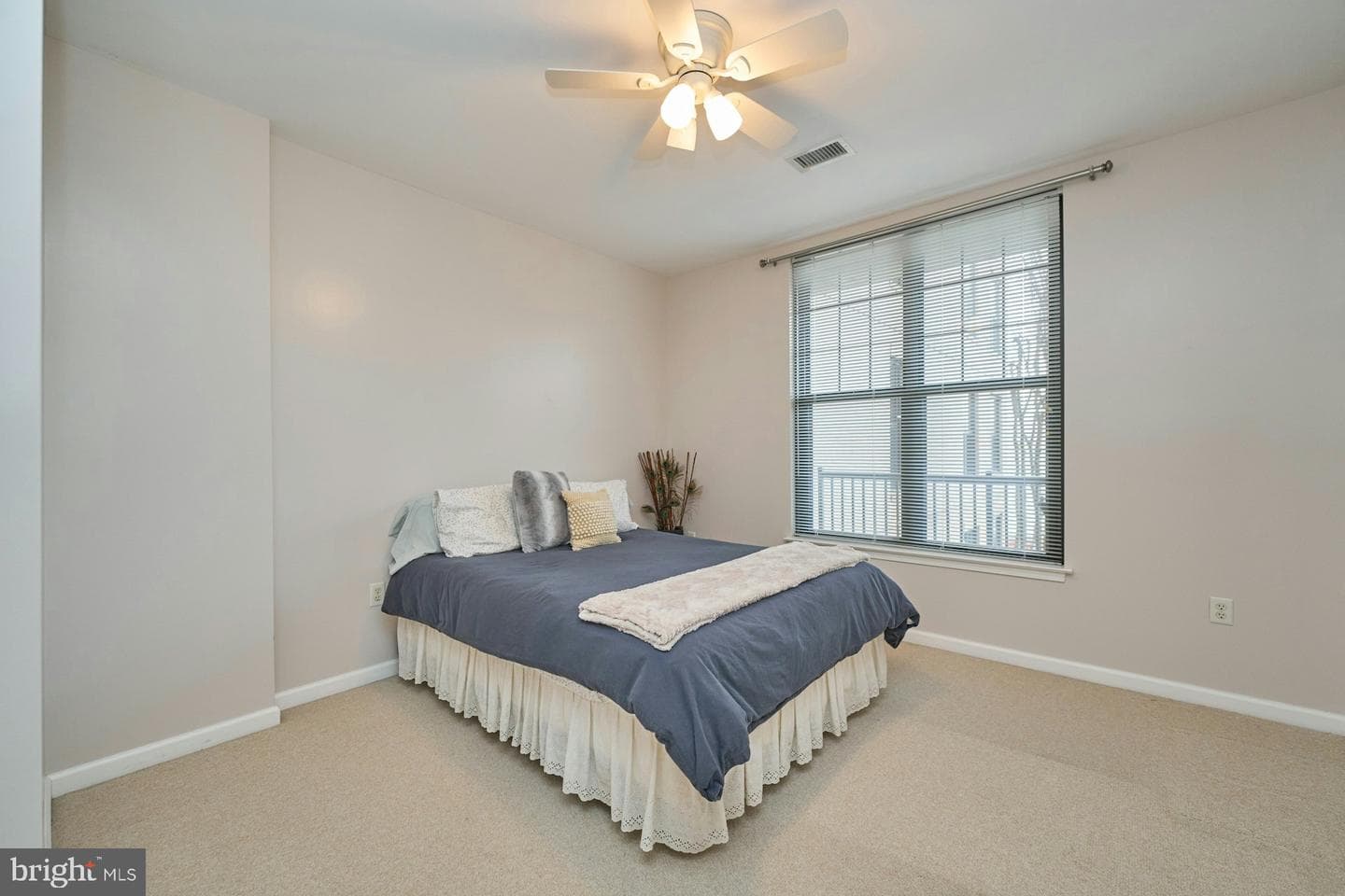 444 W Broad Street #409 photo 16