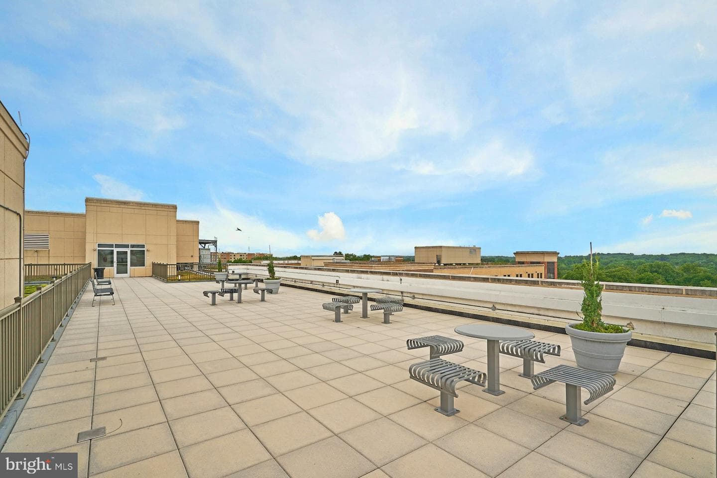 444 W Broad Street #409 photo 24
