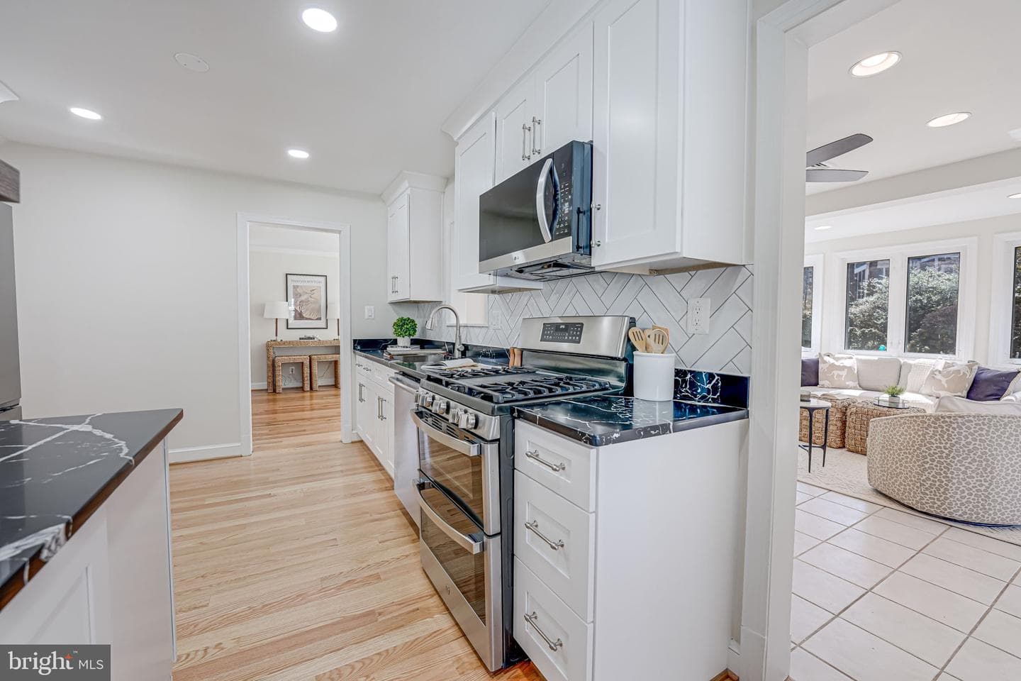605 S Spring Street photo 8