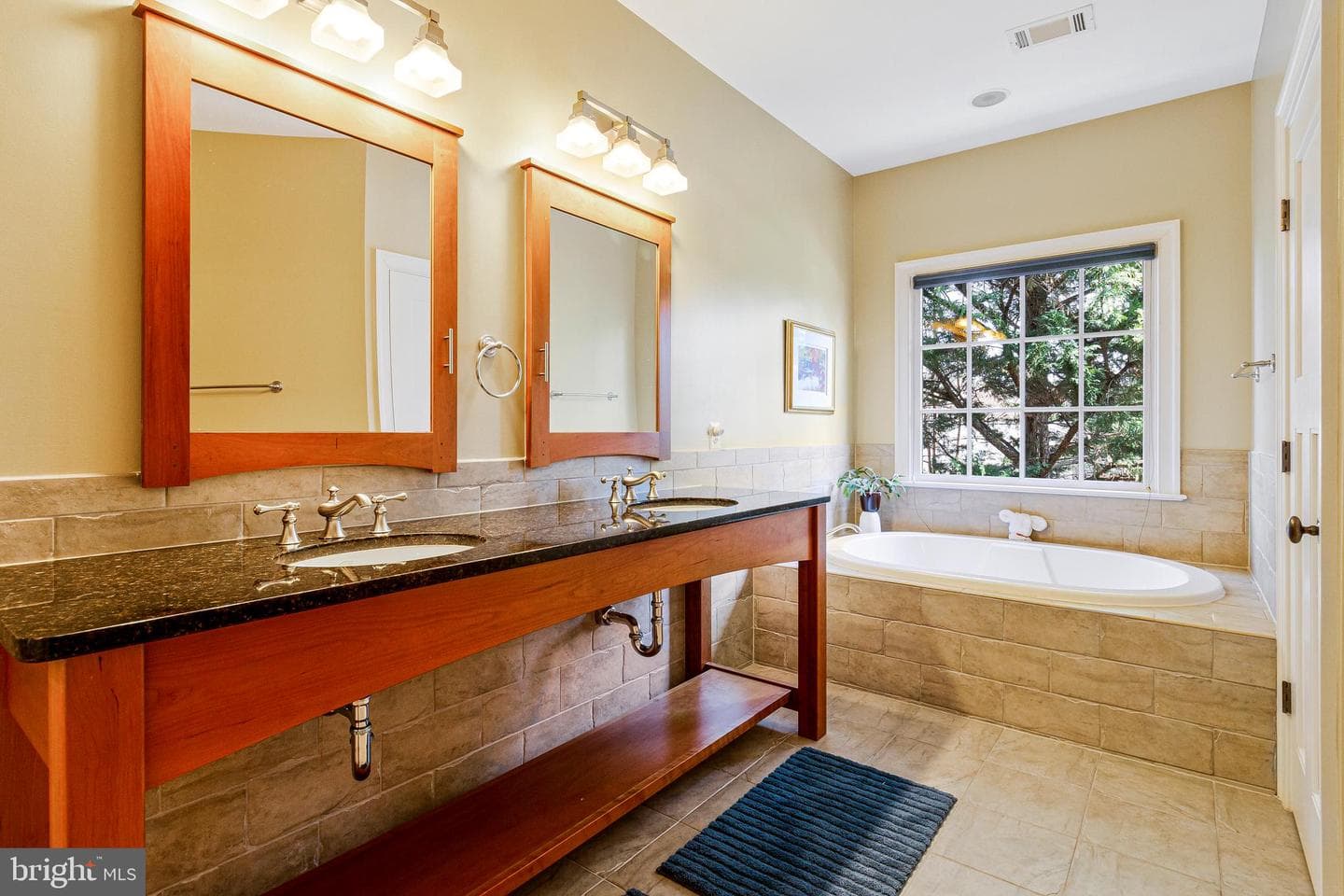 206 Patterson Street photo 38