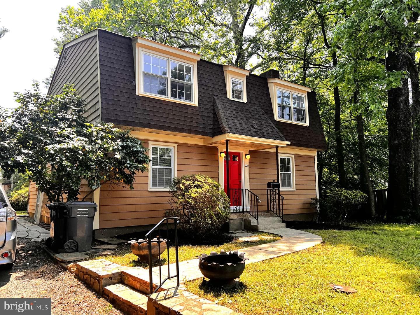 222 E Fairfax Street photo 2