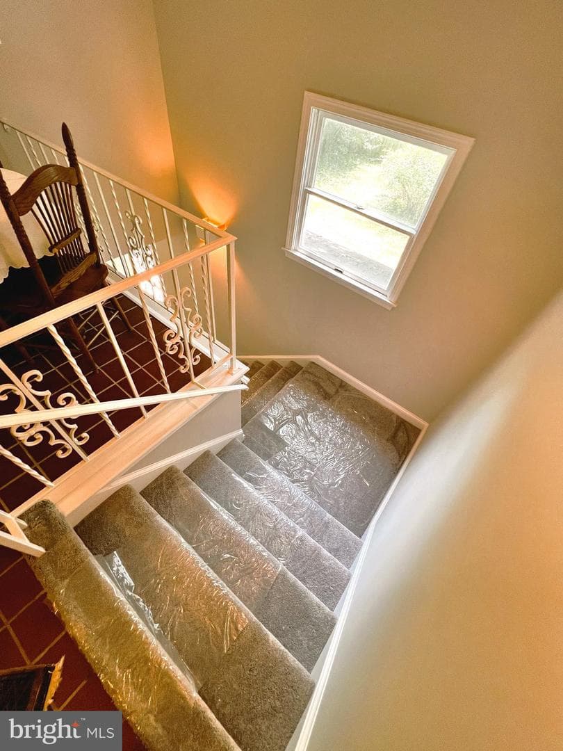 222 E Fairfax Street photo 32