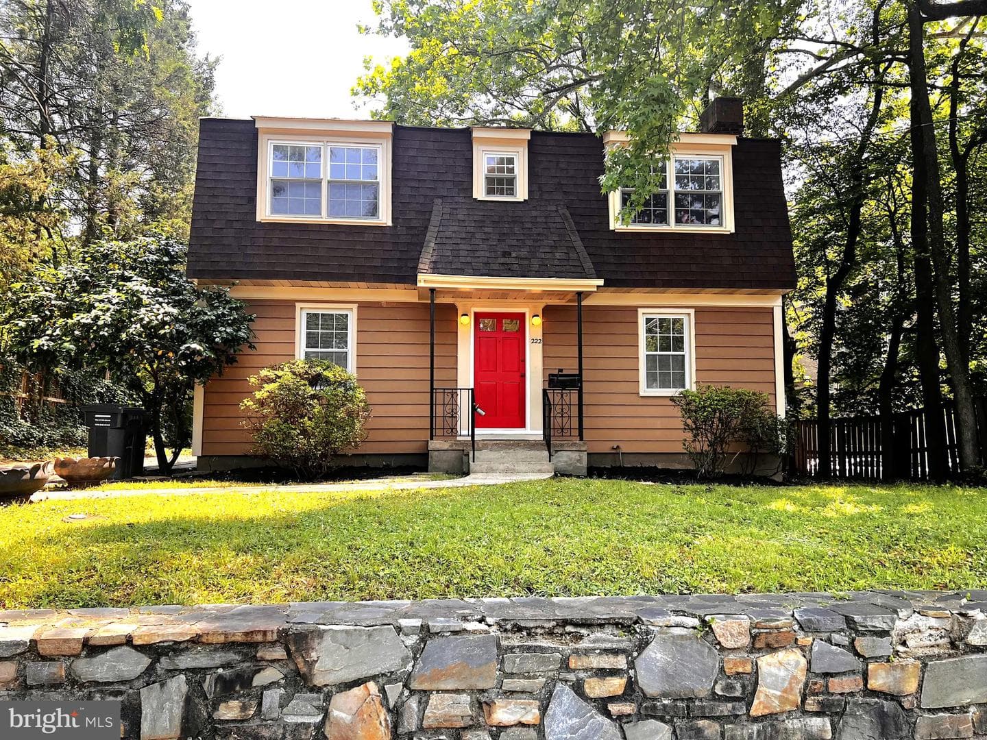 222 E Fairfax Street photo 42