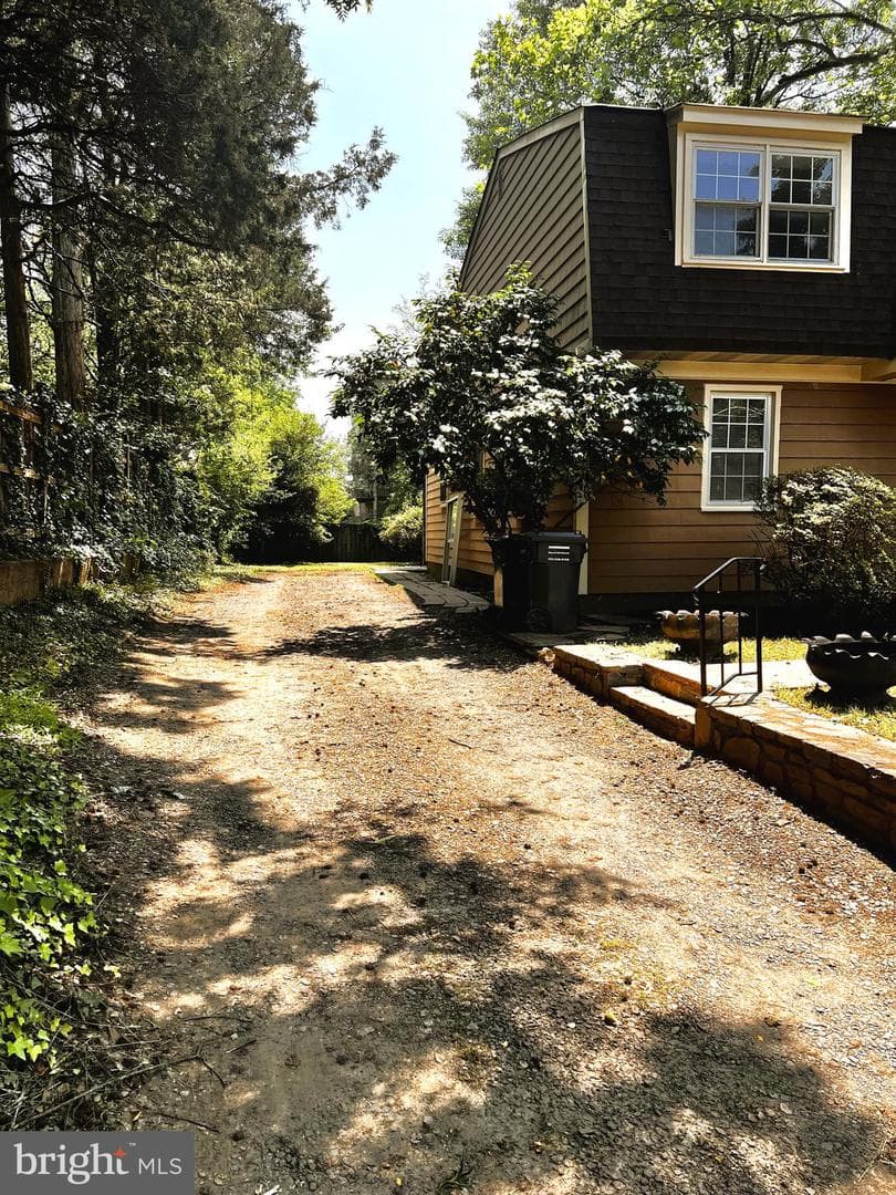 222 E Fairfax Street photo 43