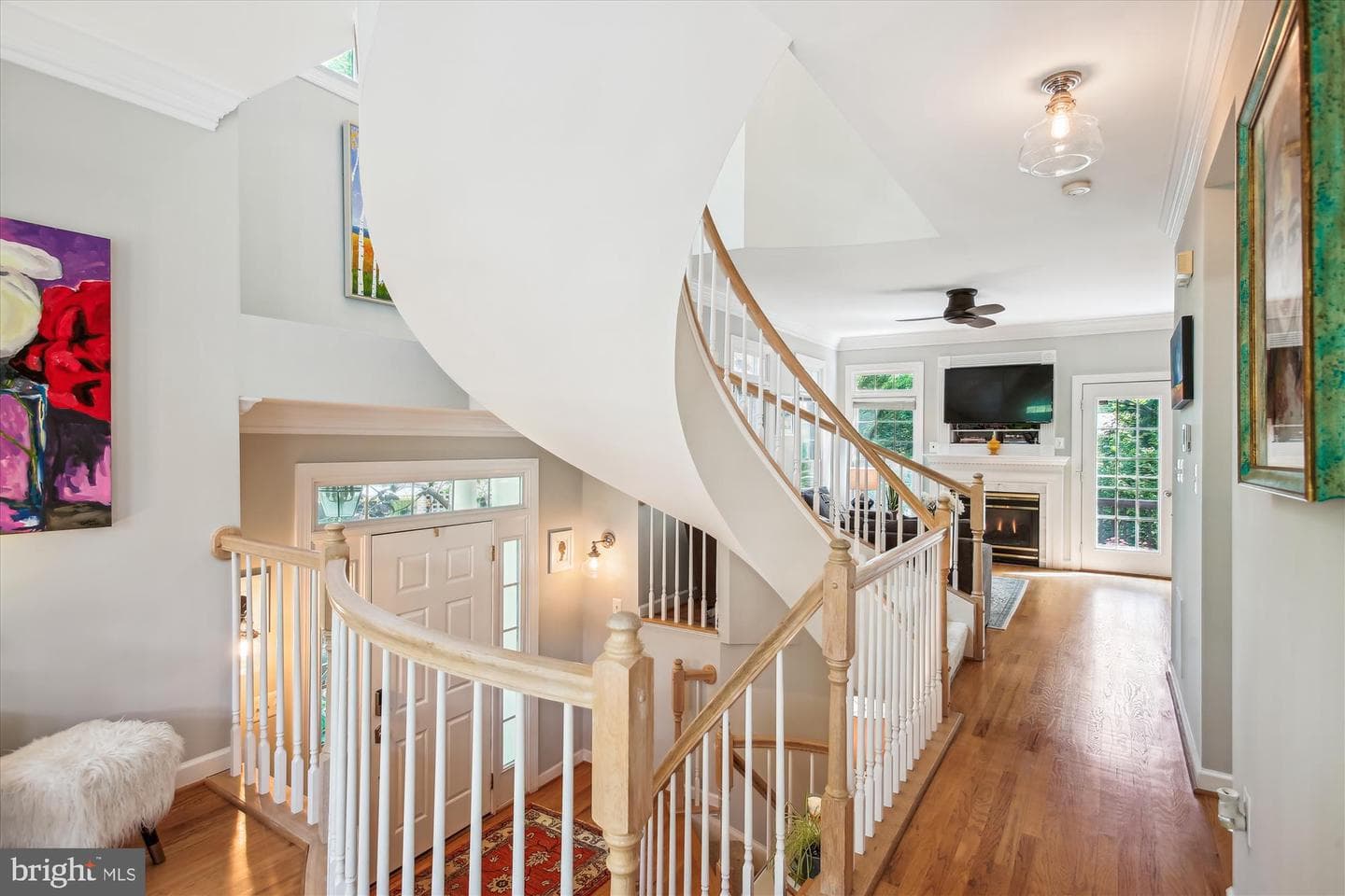 135 Rees Place photo 23