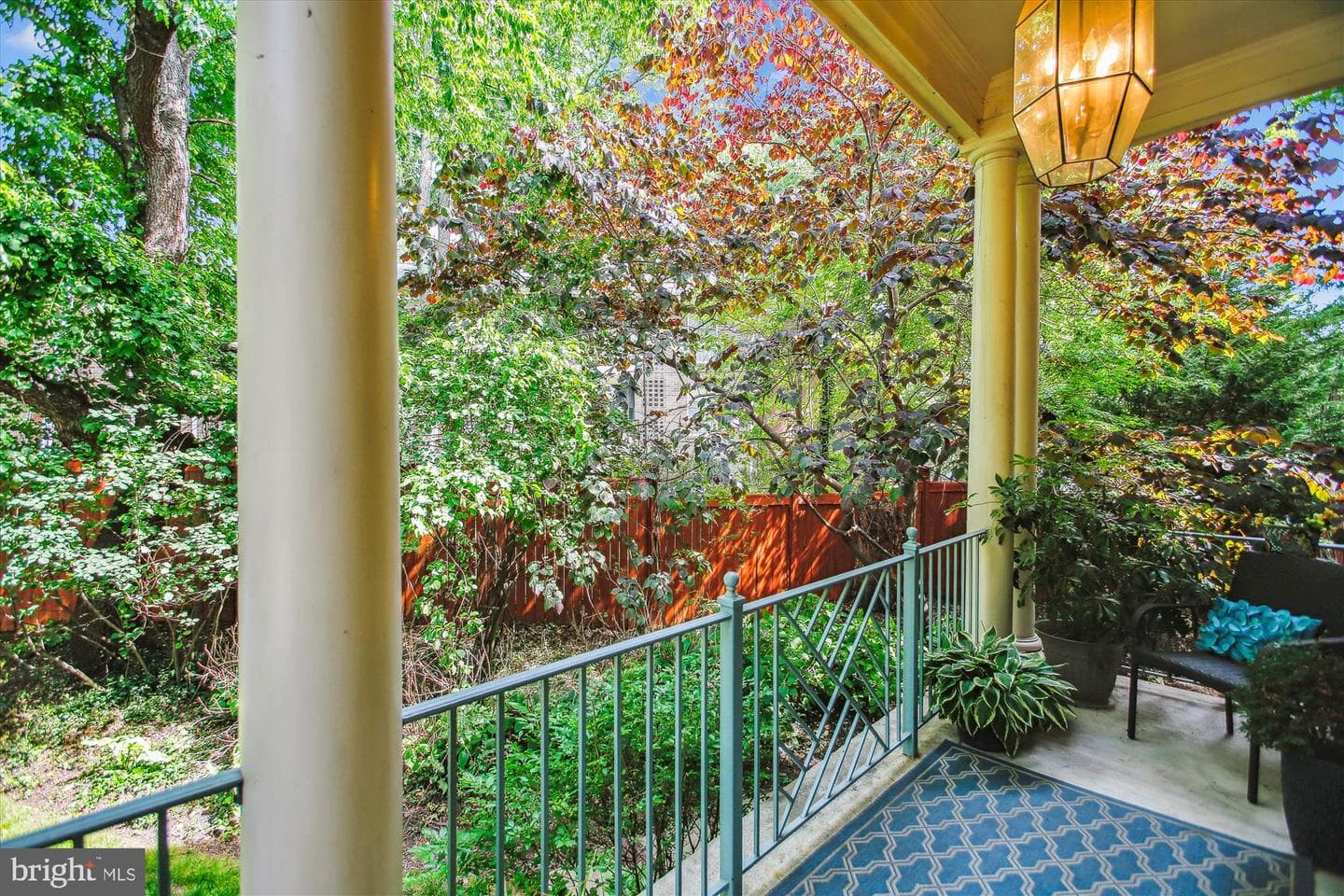 135 Rees Place photo 4