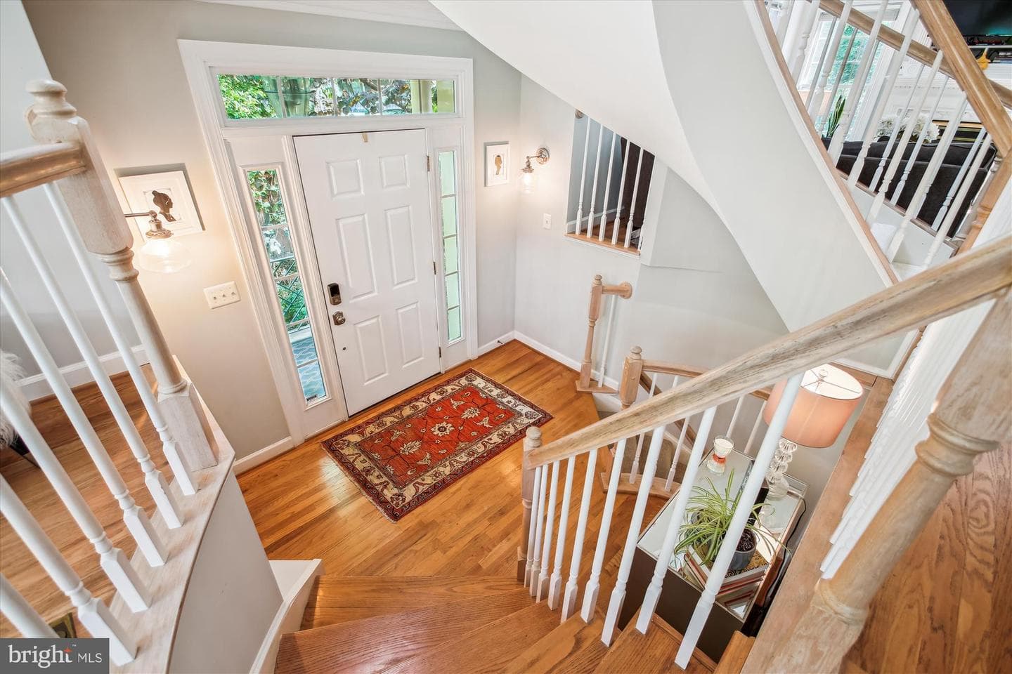 135 Rees Place photo 5