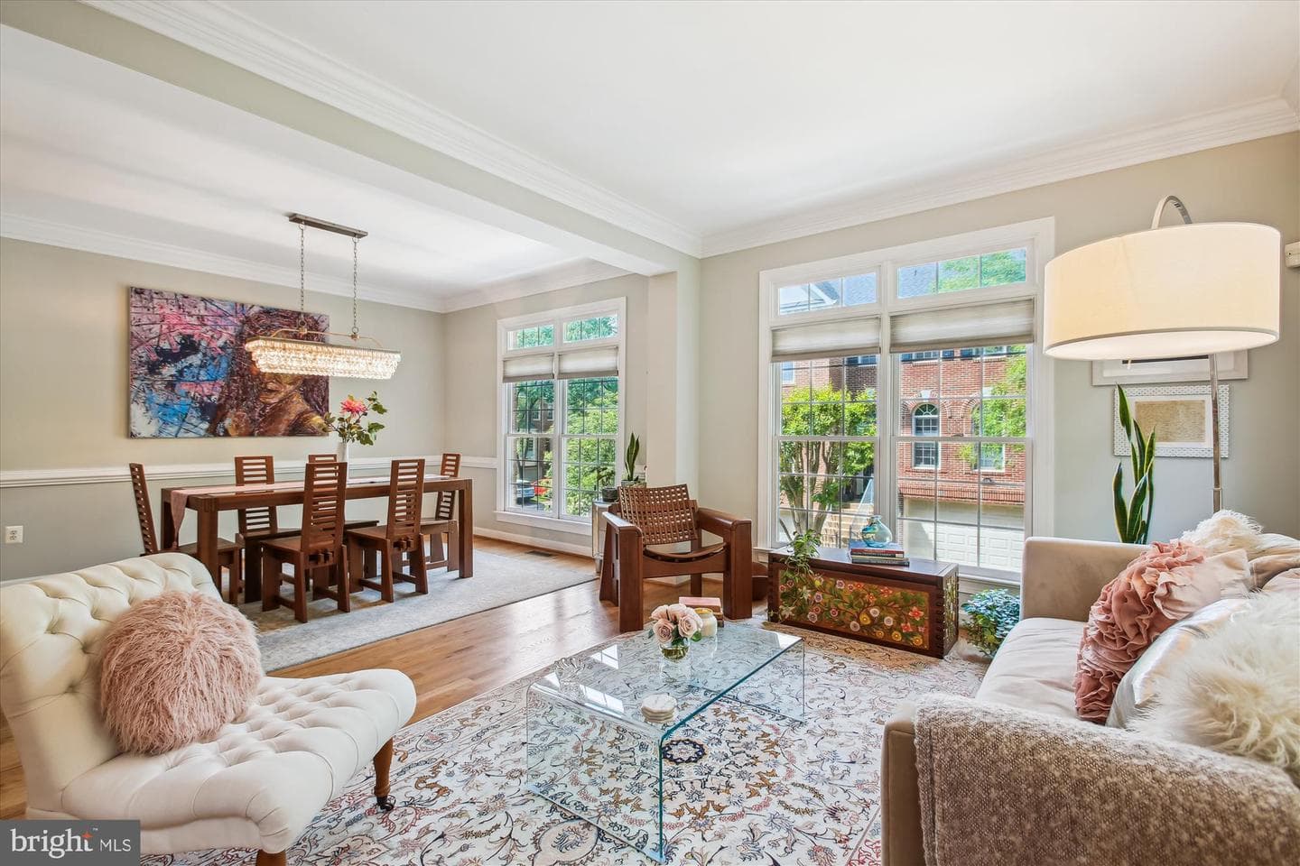 135 Rees Place photo 8