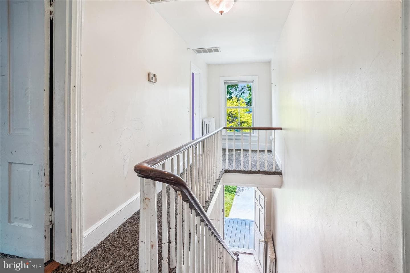 209 E Broad Street photo 20
