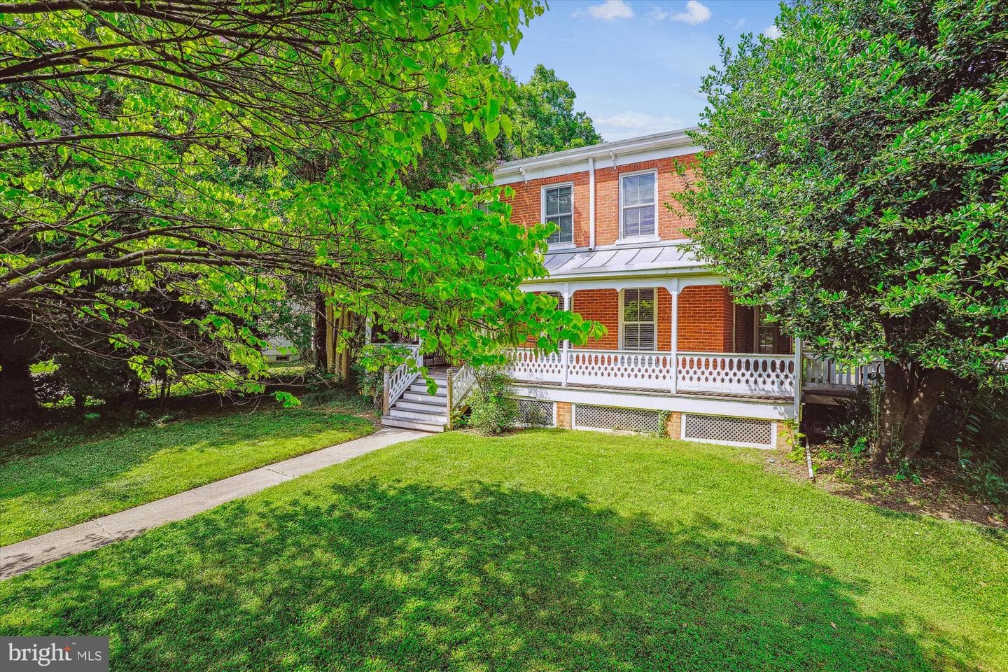 209 E Broad Street photo 27