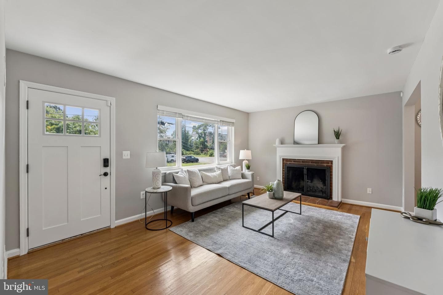 109 Falls Avenue photo 4