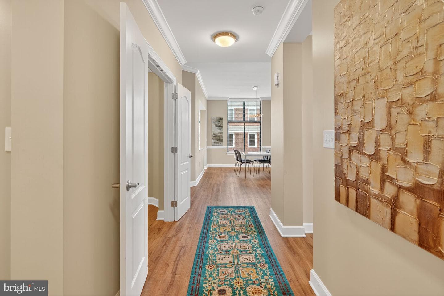 502 W Broad Street #501 photo 3