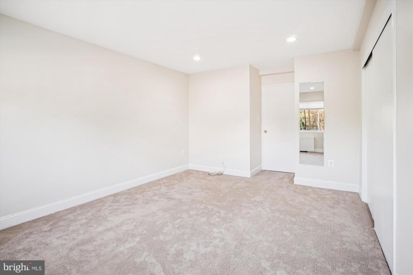 200 N Maple Avenue #415 photo 16
