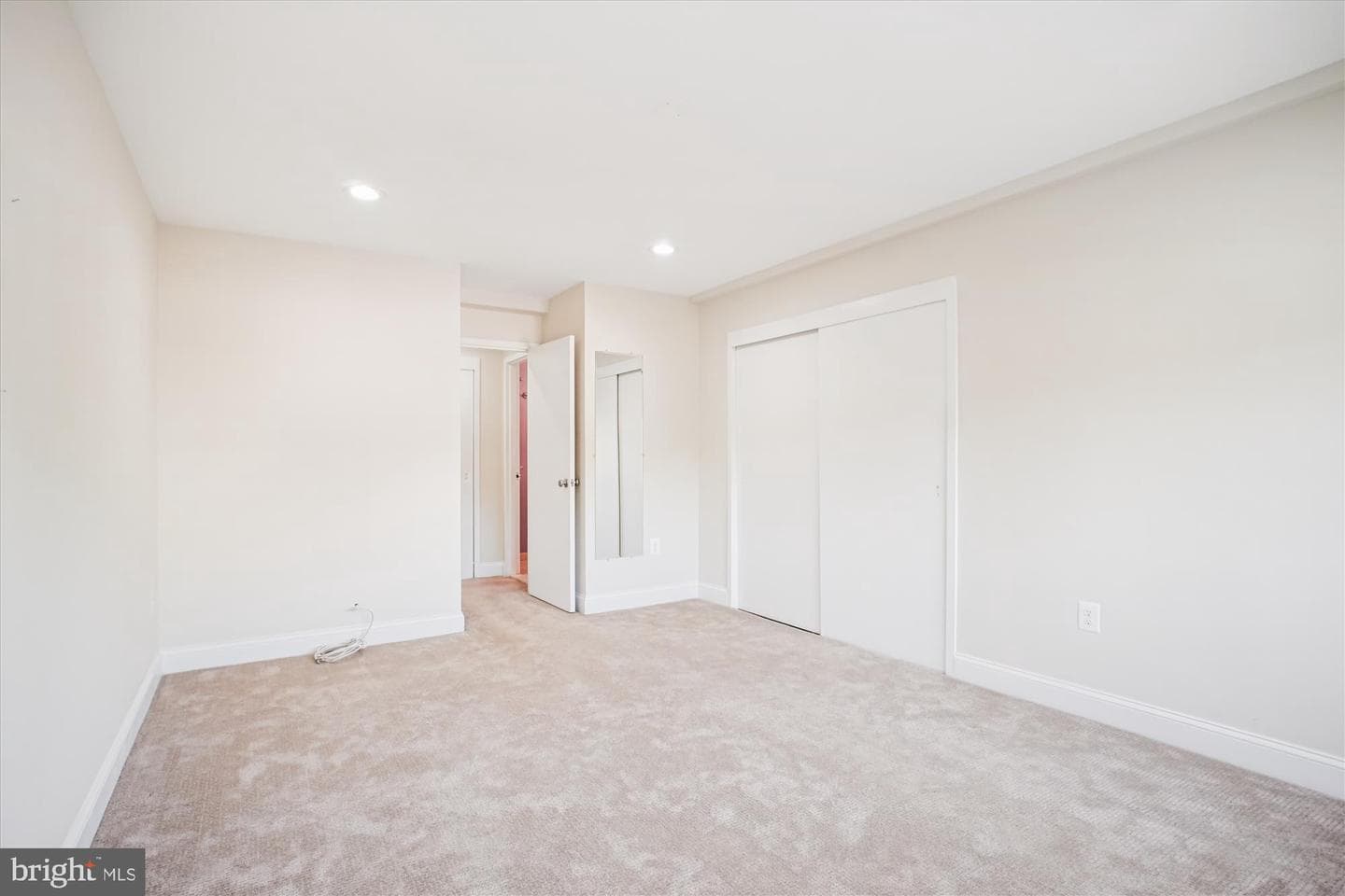 200 N Maple Avenue #415 photo 17