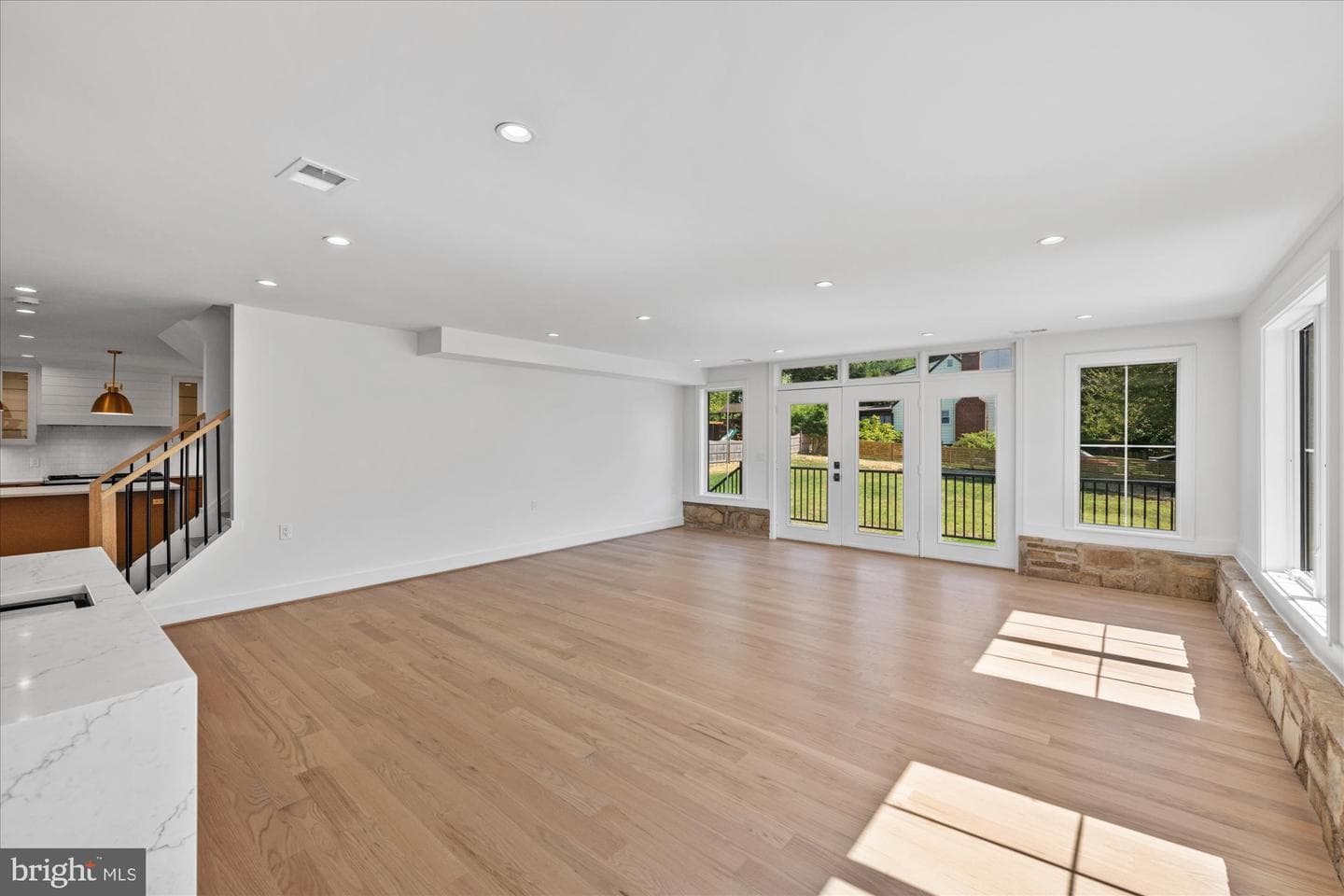 1200 Lincoln Avenue photo 10