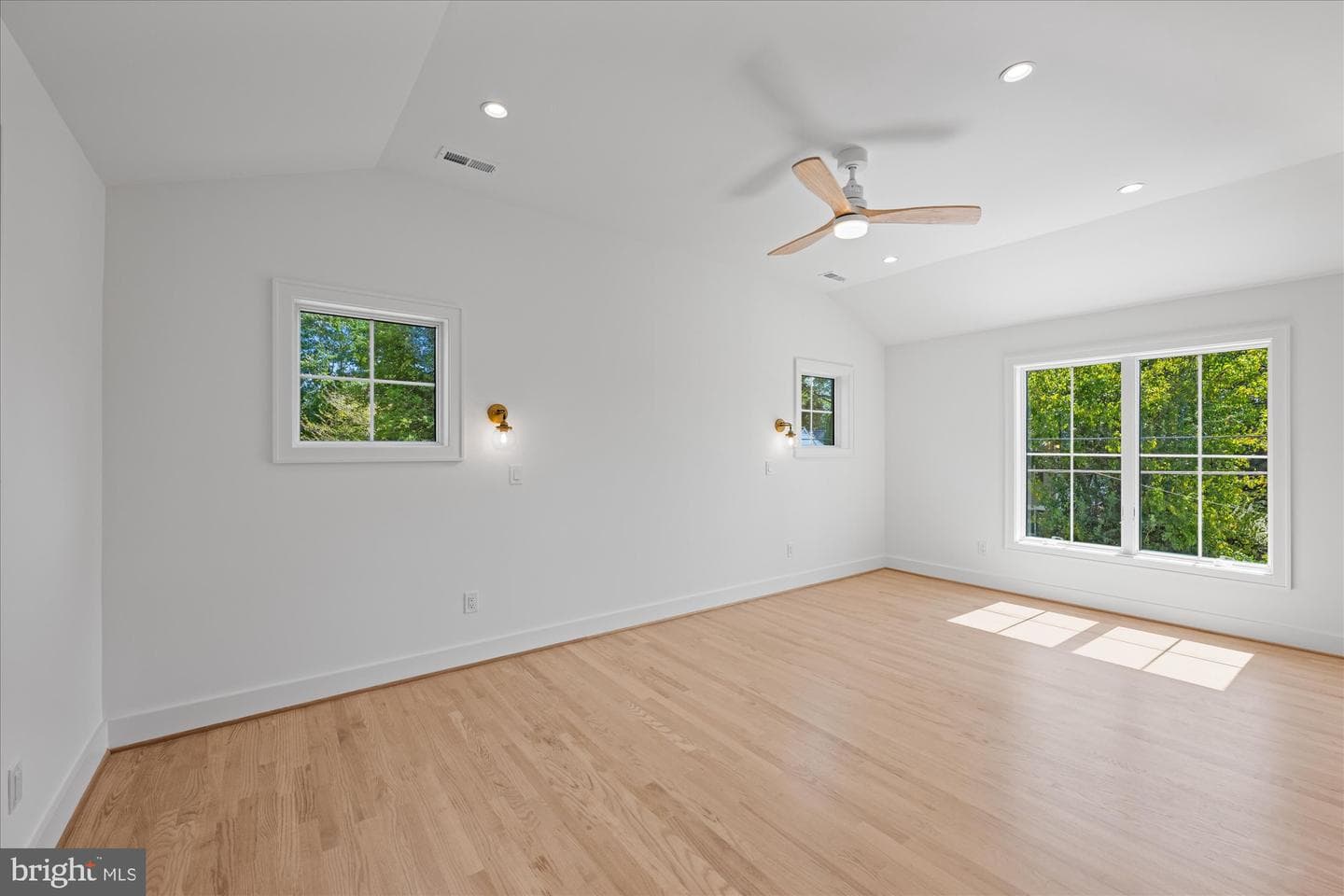 1200 Lincoln Avenue photo 14