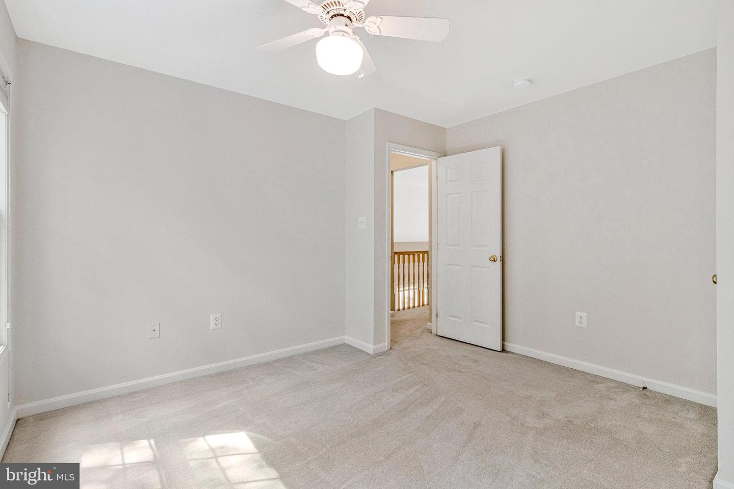 210 N Oak Street photo 33