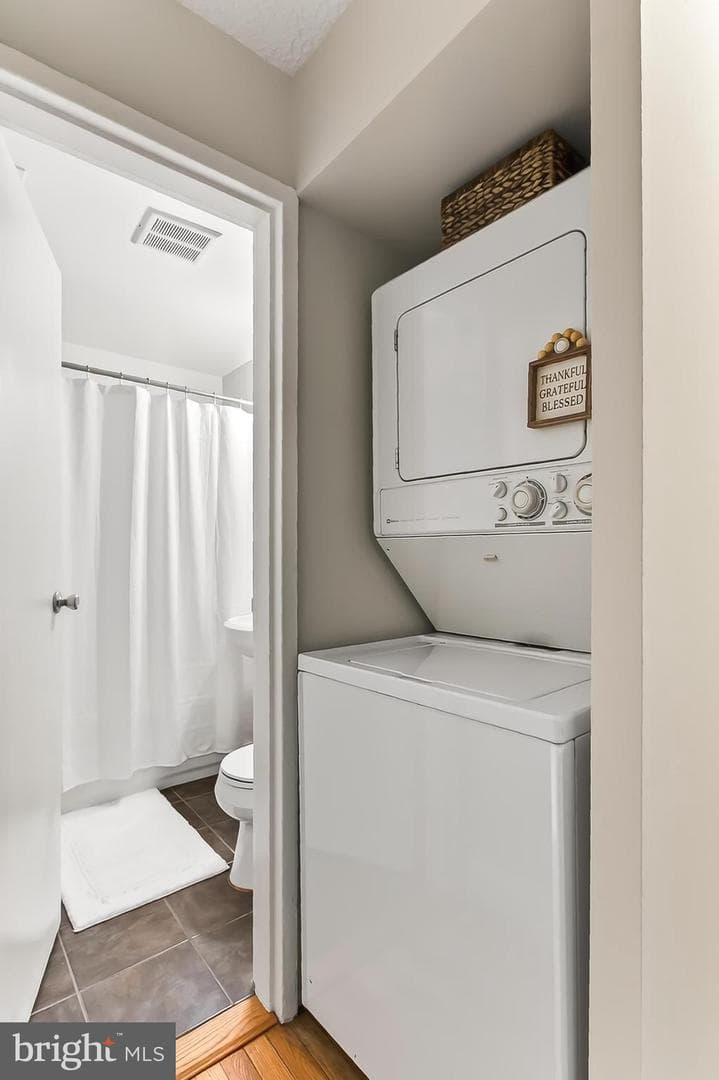108 W Annandale Road photo 24