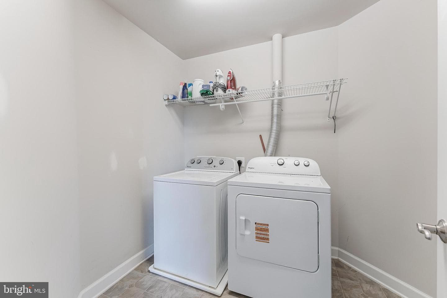 998 Railroad Avenue photo 37