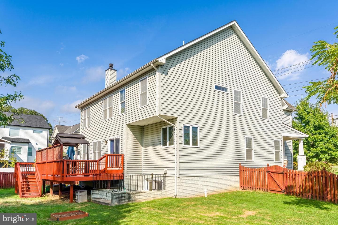 998 Railroad Avenue photo 86