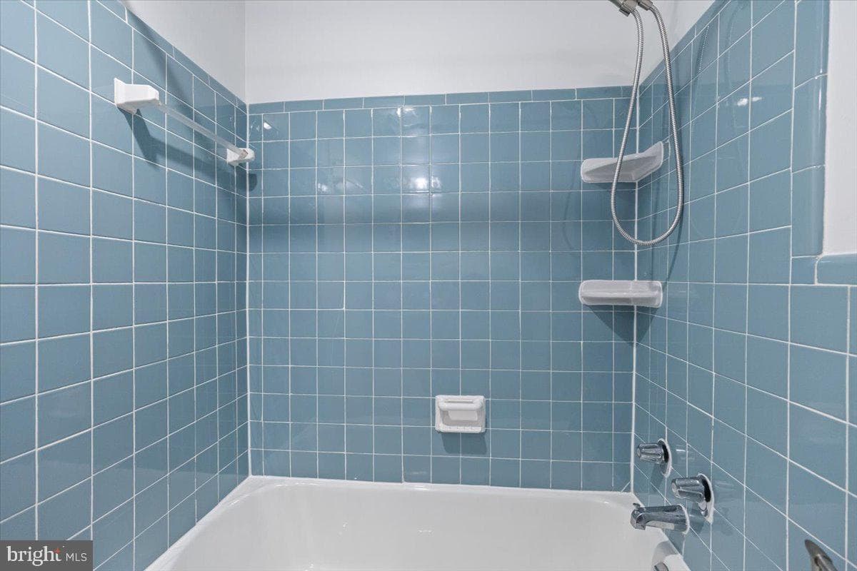 200 N Maple Avenue #416 photo 24
