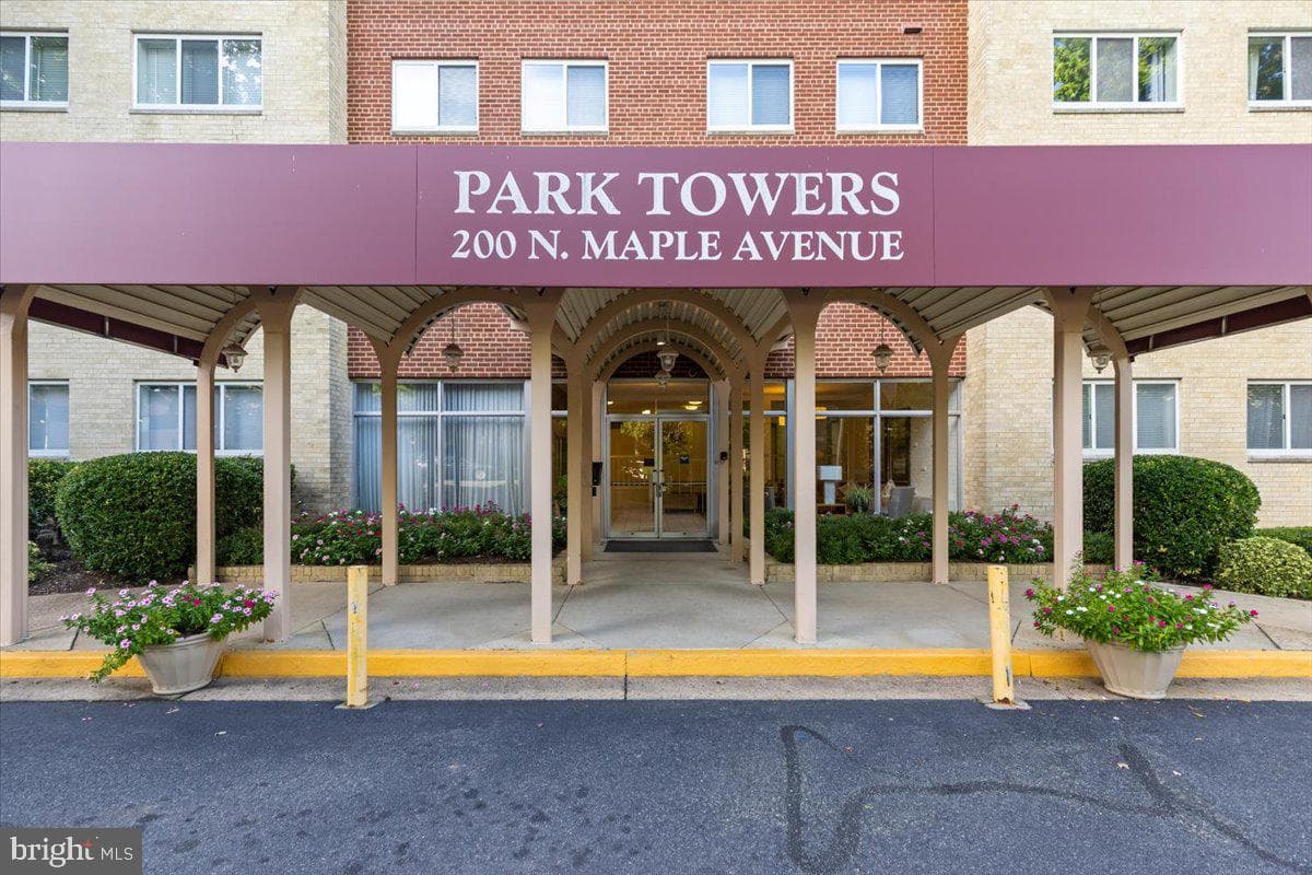 200 N Maple Avenue #416 photo 35
