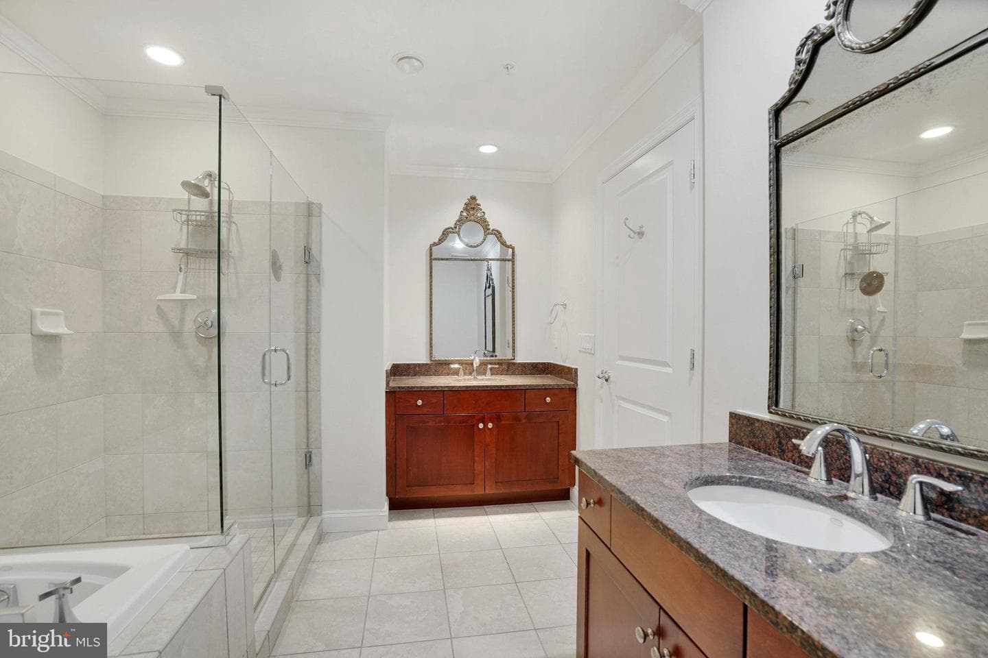 513 W Broad Street #702 photo 38