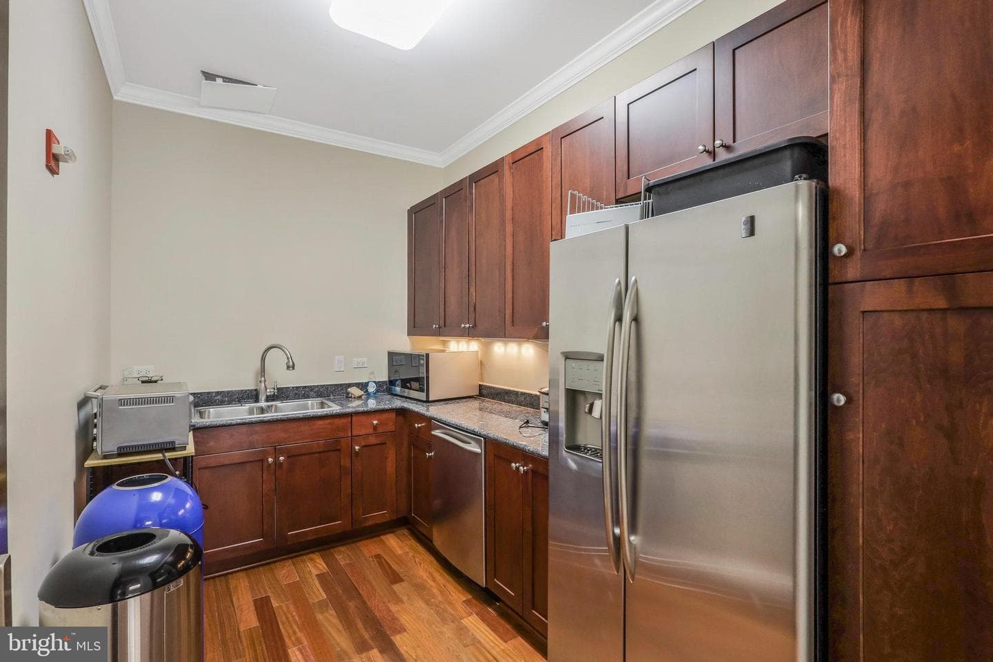 513 W Broad Street #702 photo 54