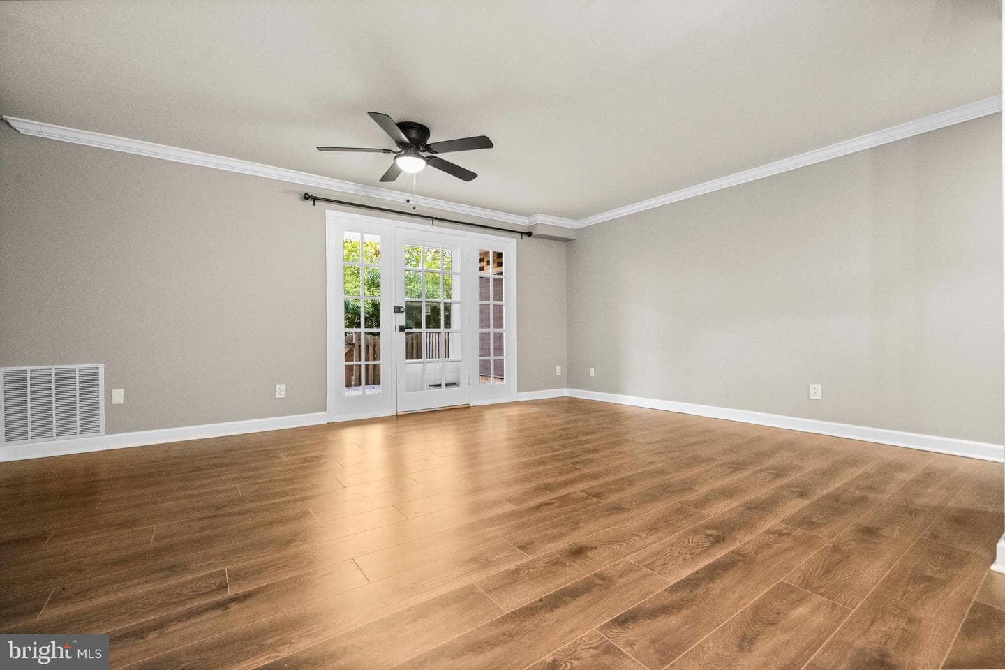 1134 S Washington Street #t1 photo 10