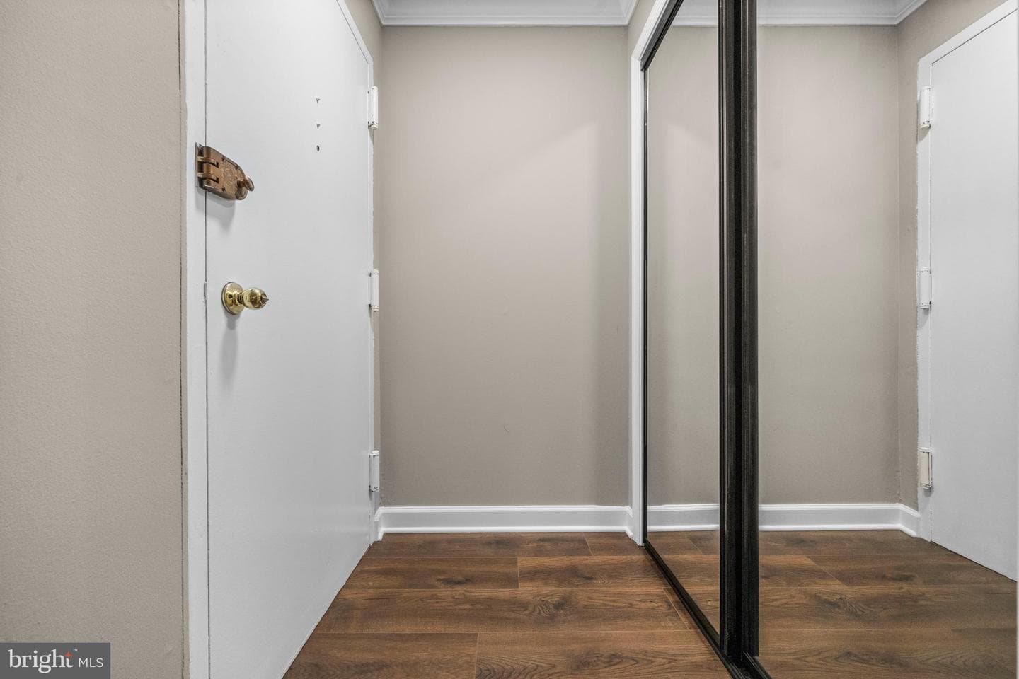 1134 S Washington Street #t1 photo 5