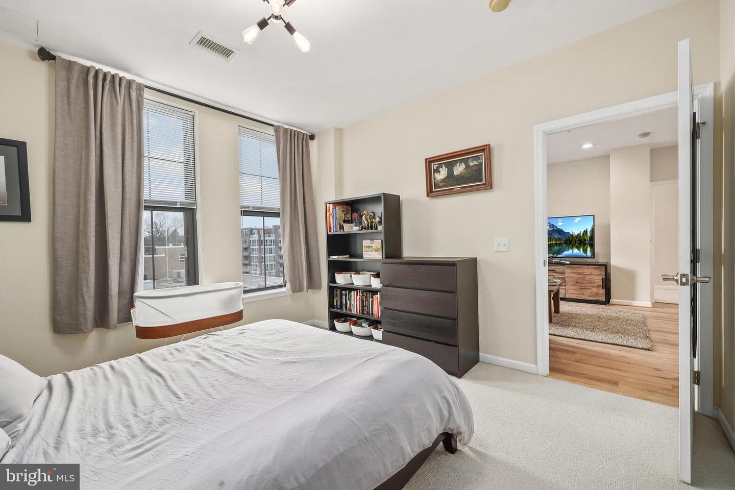 444 W Broad Street #504 photo 10