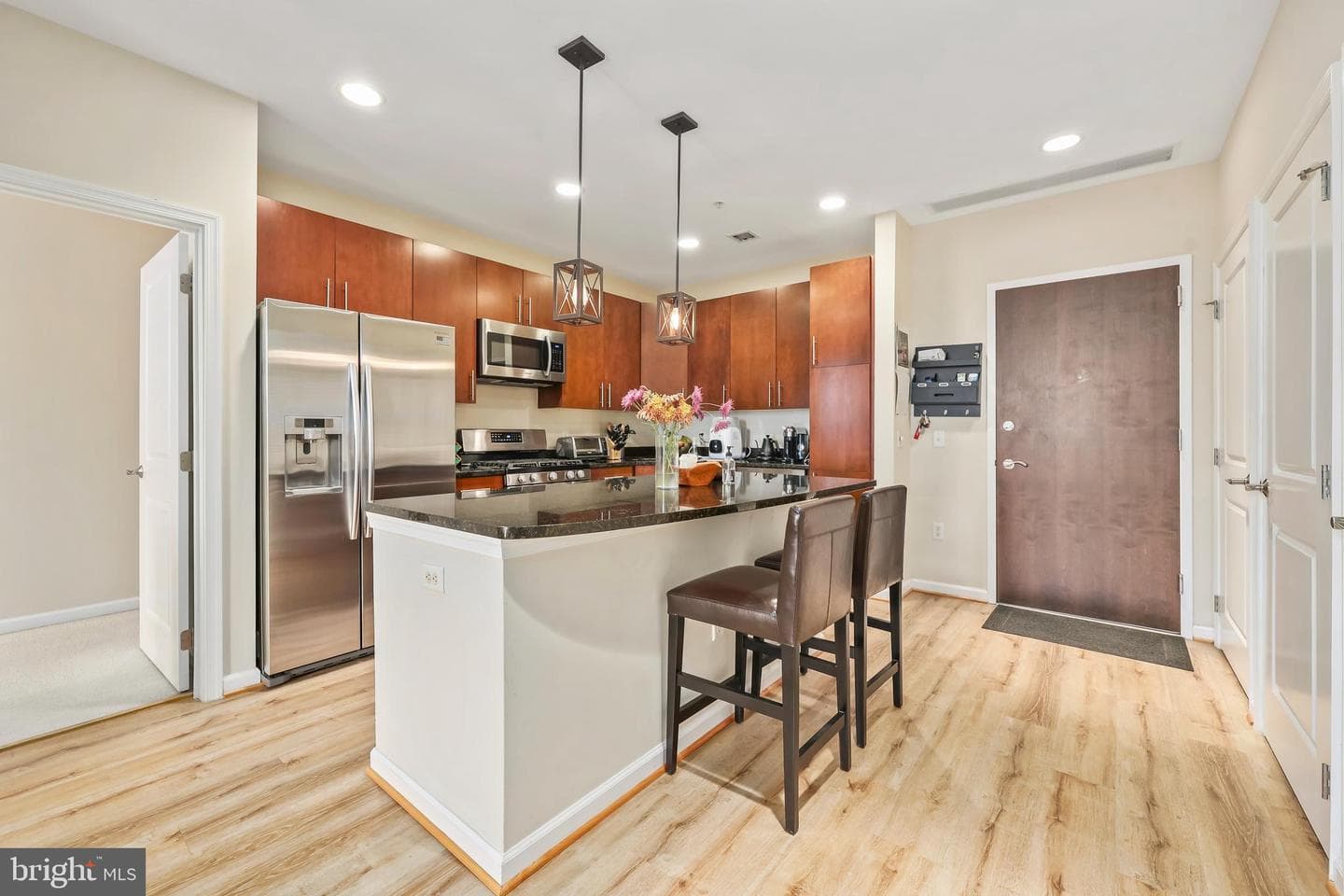444 W Broad Street #504 photo 3