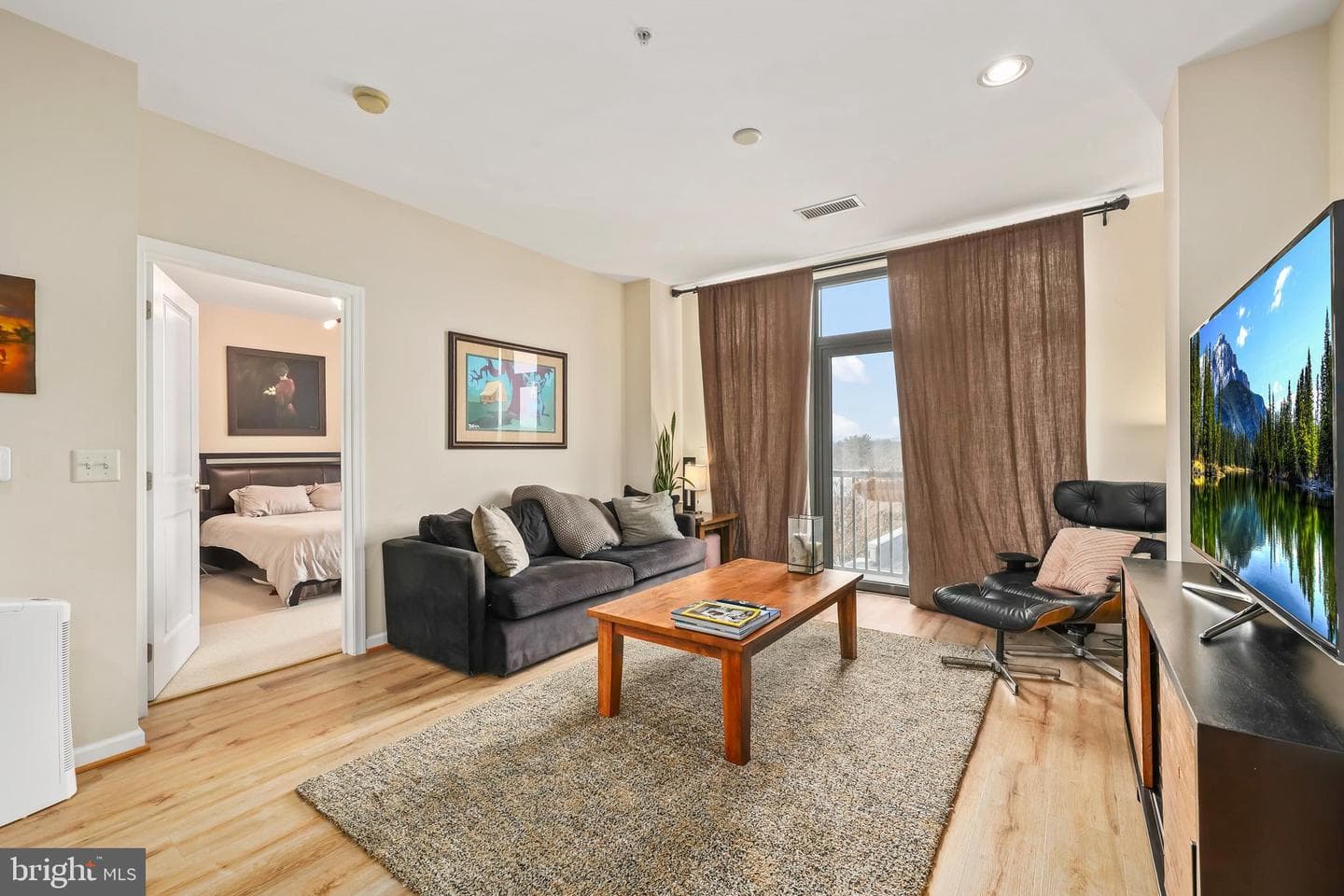 444 W Broad Street #504 photo 6