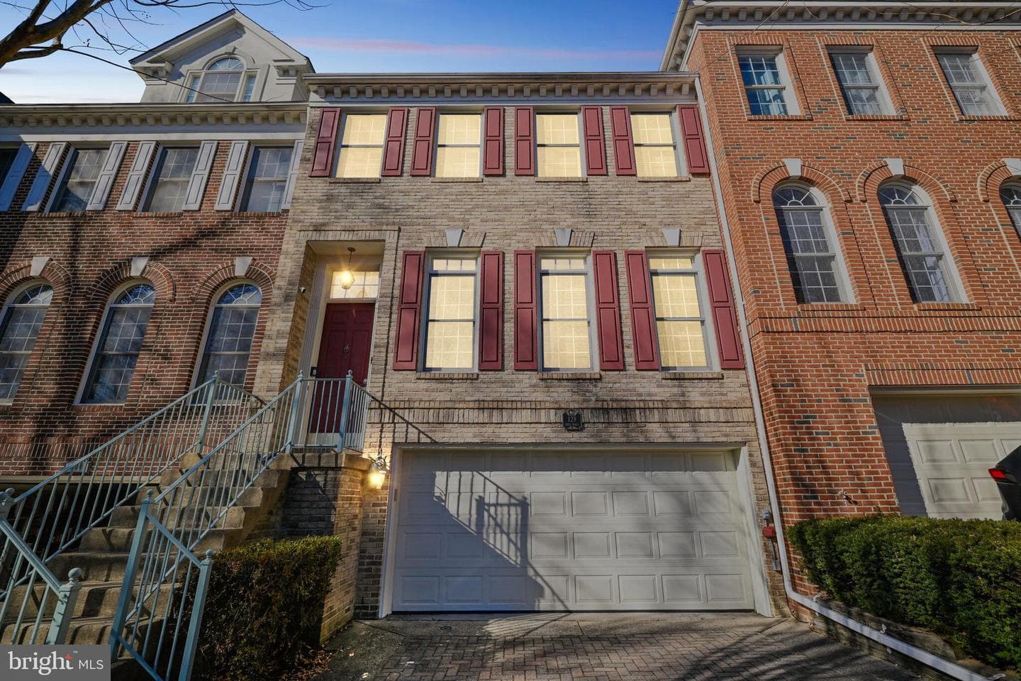 128 Rees Place photo 7