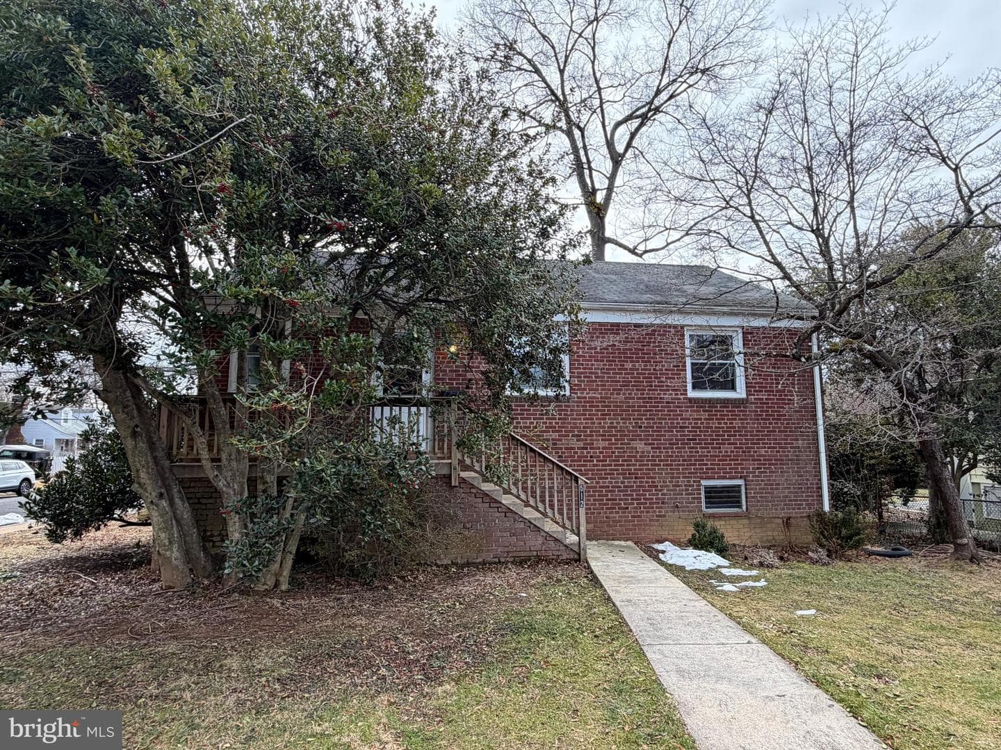 512 N West Street photo 3